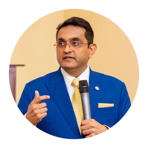 Mac Srinivasan, Co-Founder di Private Community