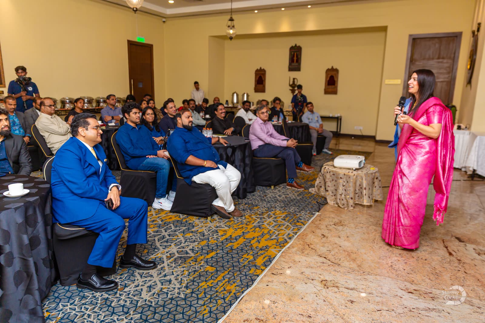 Monica Pasini, Co-Founder of Private Community, elaborated on the confluence of Human Intelligence, Artificial Intelligence & Collective Intelligence.